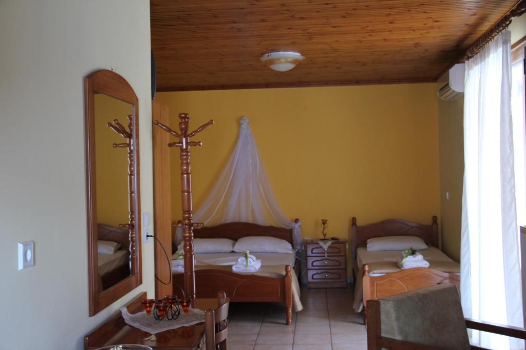 Stis Kyra - Vasilikis Apartment Ioannina Ruang foto