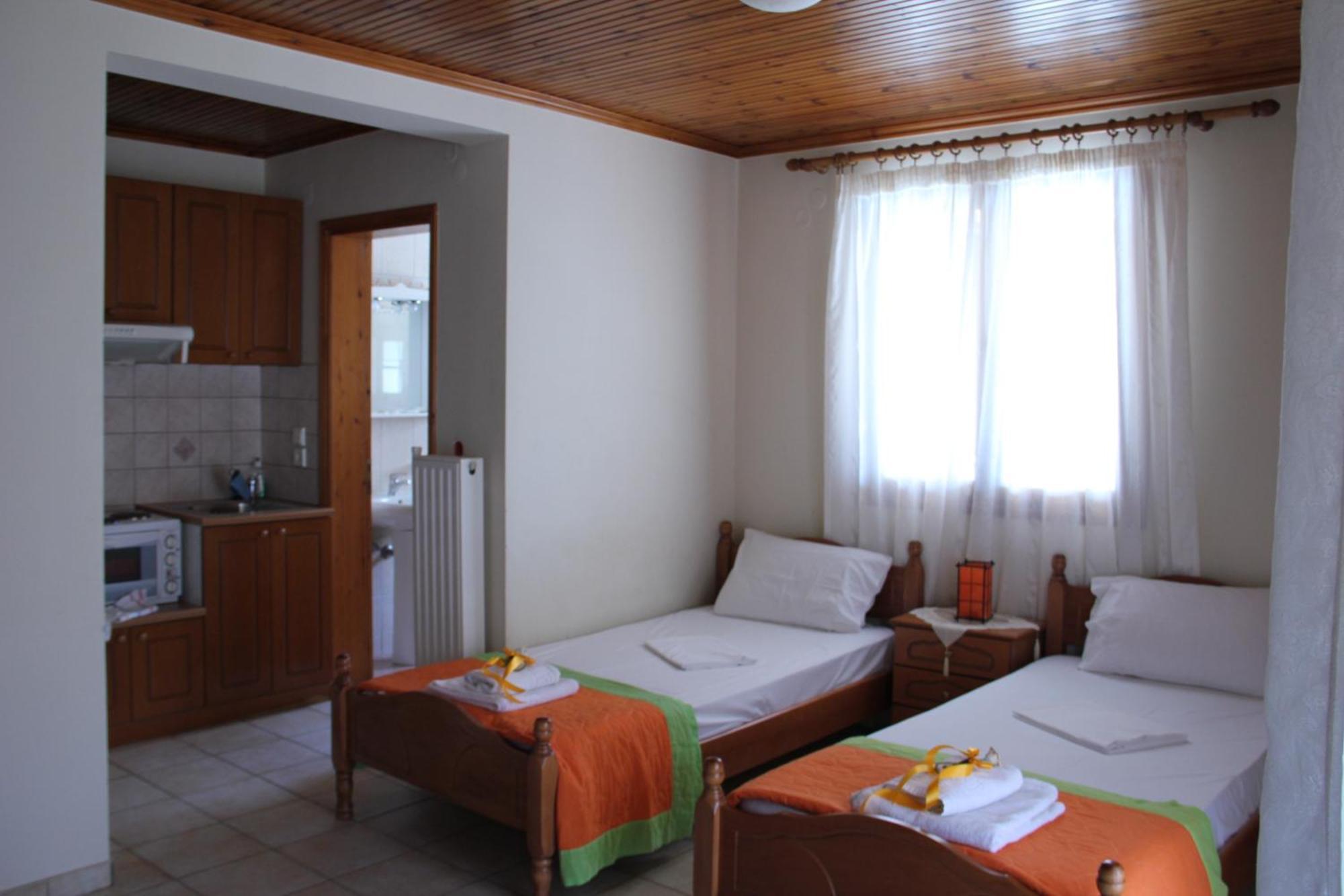 Stis Kyra - Vasilikis Apartment Ioannina Bagian luar foto